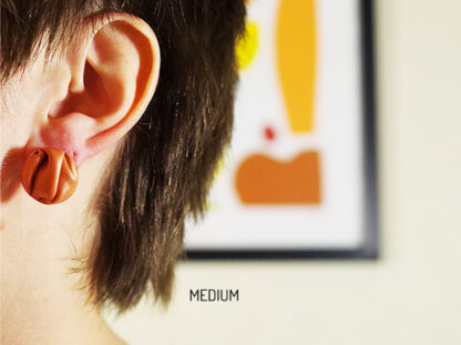 Novo Earrings - Medium in Ear
